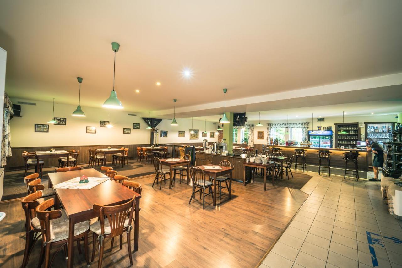 Pension Les Srbska Kamenice ภายนอก รูปภาพ
