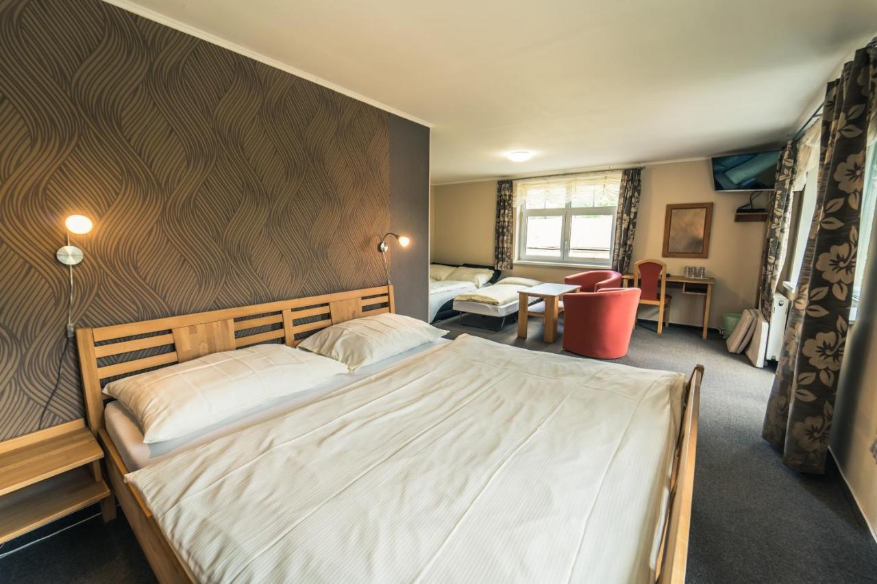 Pension Les Srbska Kamenice ภายนอก รูปภาพ