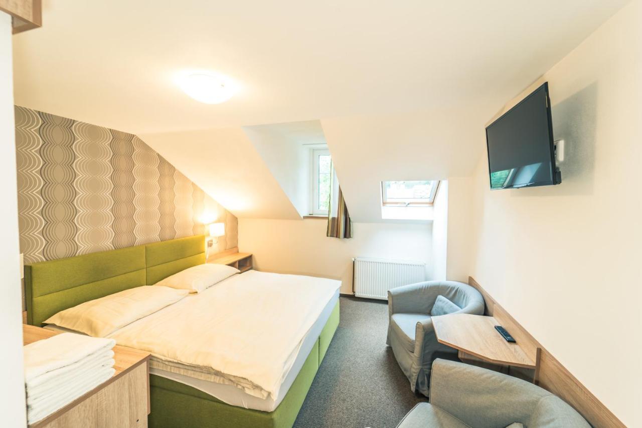 Pension Les Srbska Kamenice ภายนอก รูปภาพ