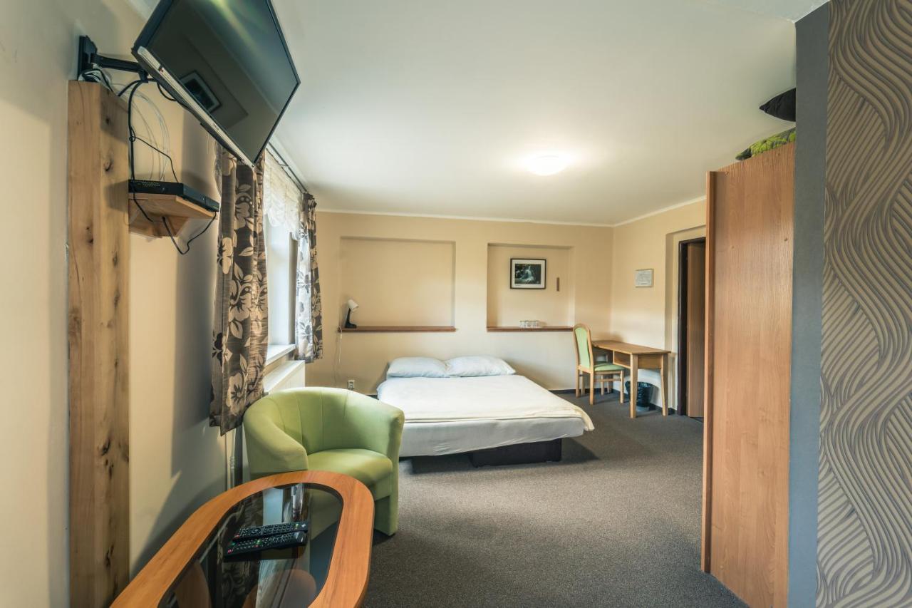 Pension Les Srbska Kamenice ภายนอก รูปภาพ
