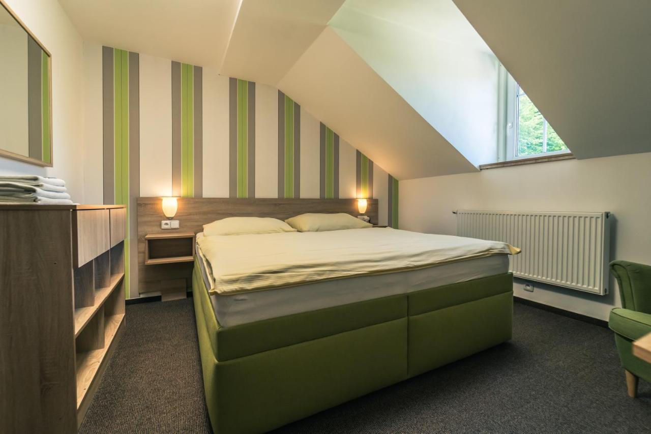 Pension Les Srbska Kamenice ภายนอก รูปภาพ
